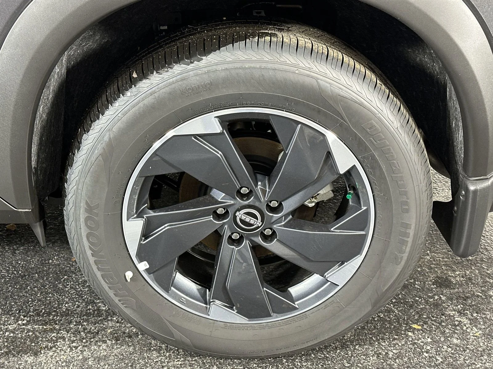 2026 Nissan Rogue SV - Photo 15