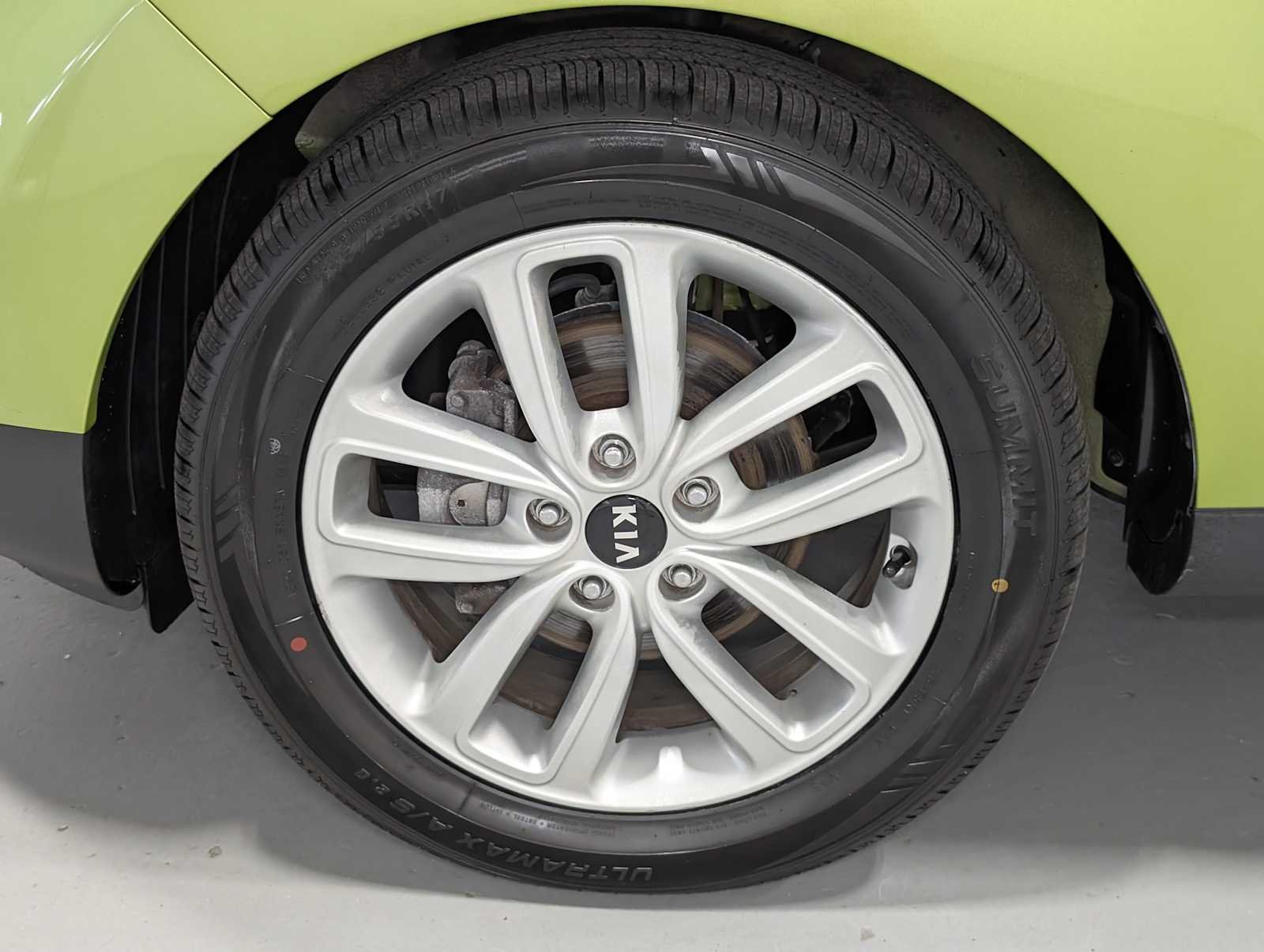 Used 2017 Alien II Kia + image 3