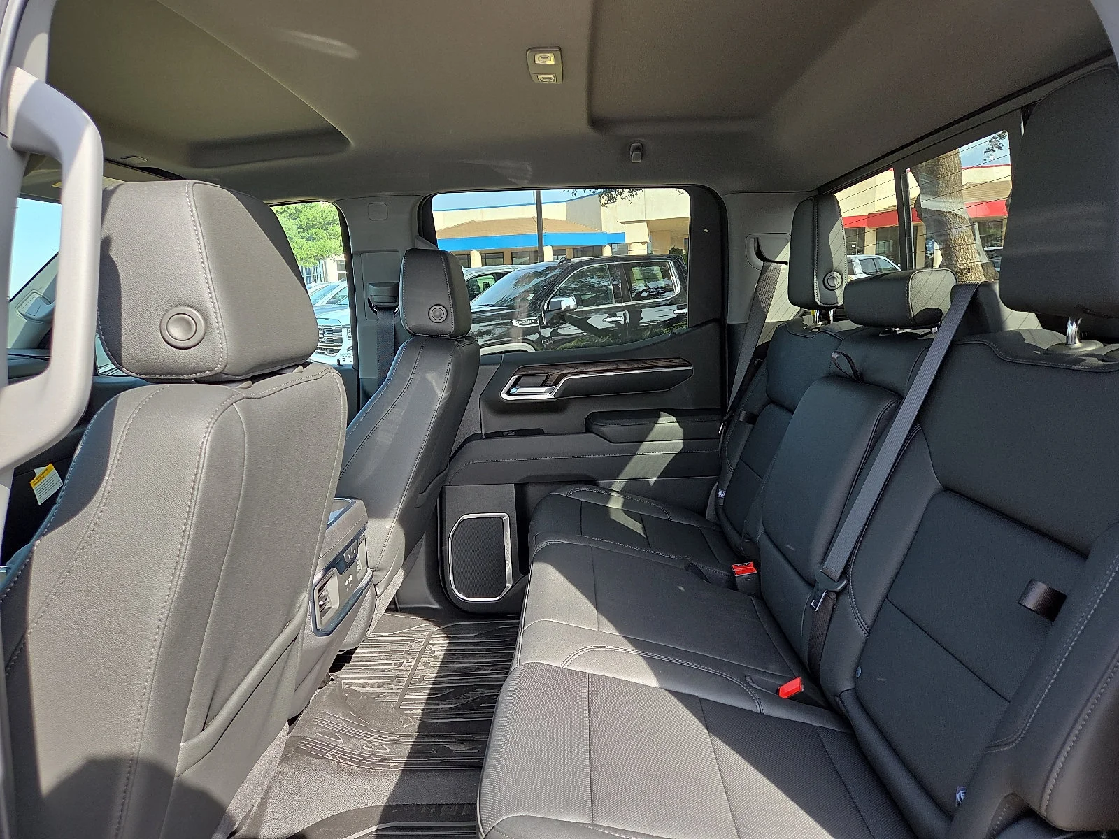 New 2026 Onyx Black GMC SLT image 10
