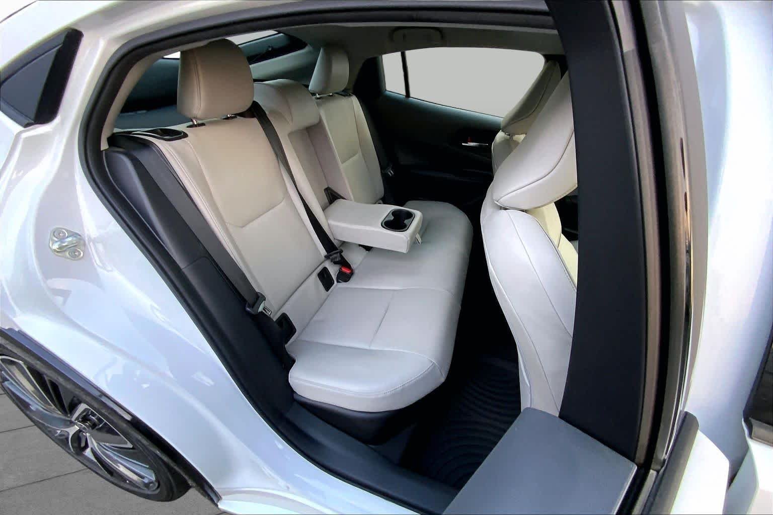 Used 2024 Wind Chill Pearl Toyota XLE image 19