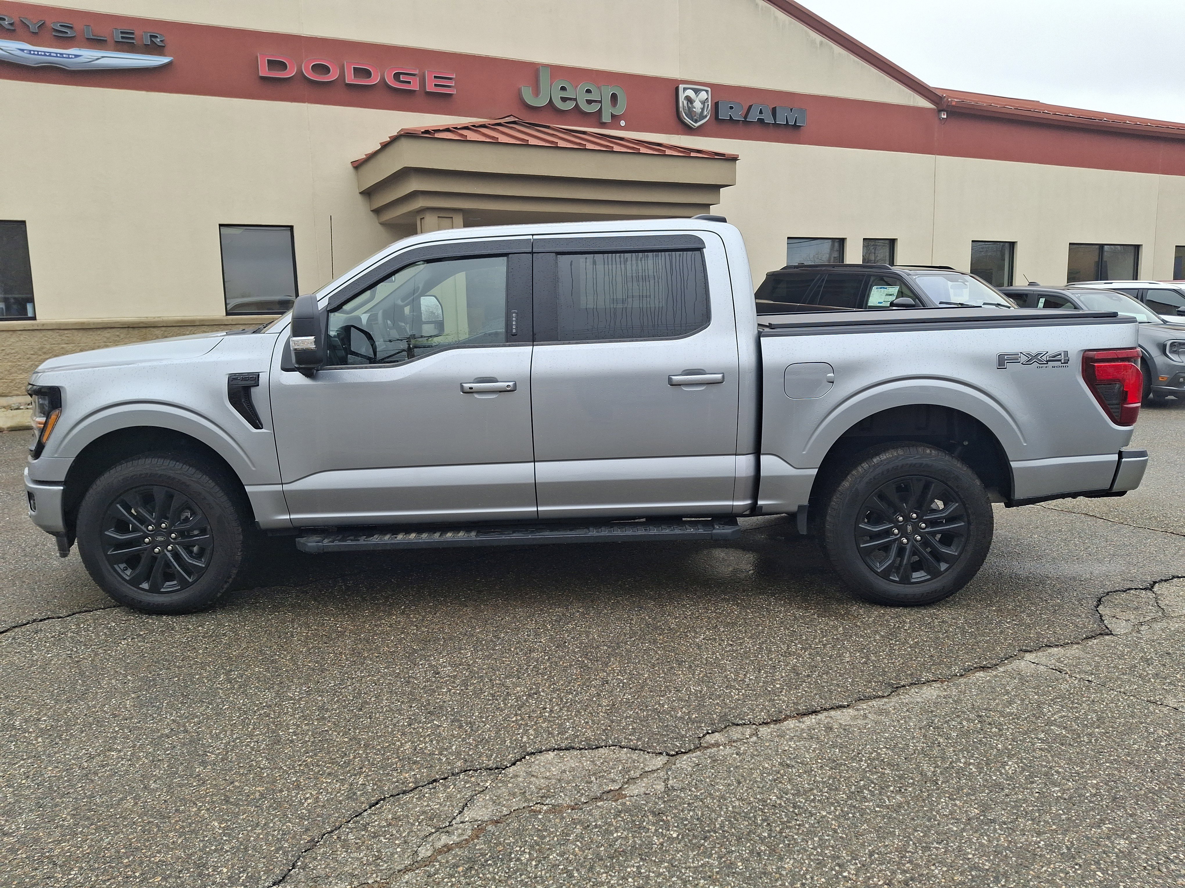 New 2026 Iconic Silver Metallic Ford XLT image 8