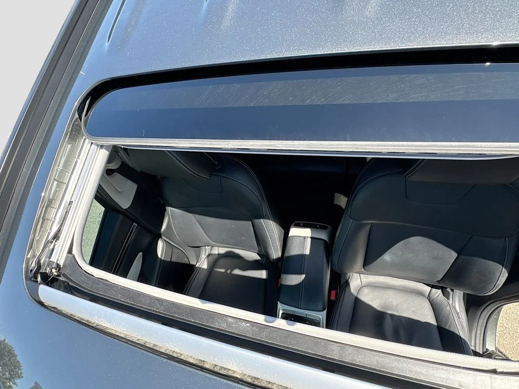 Used 2022 Gray Hyundai SEL image 27