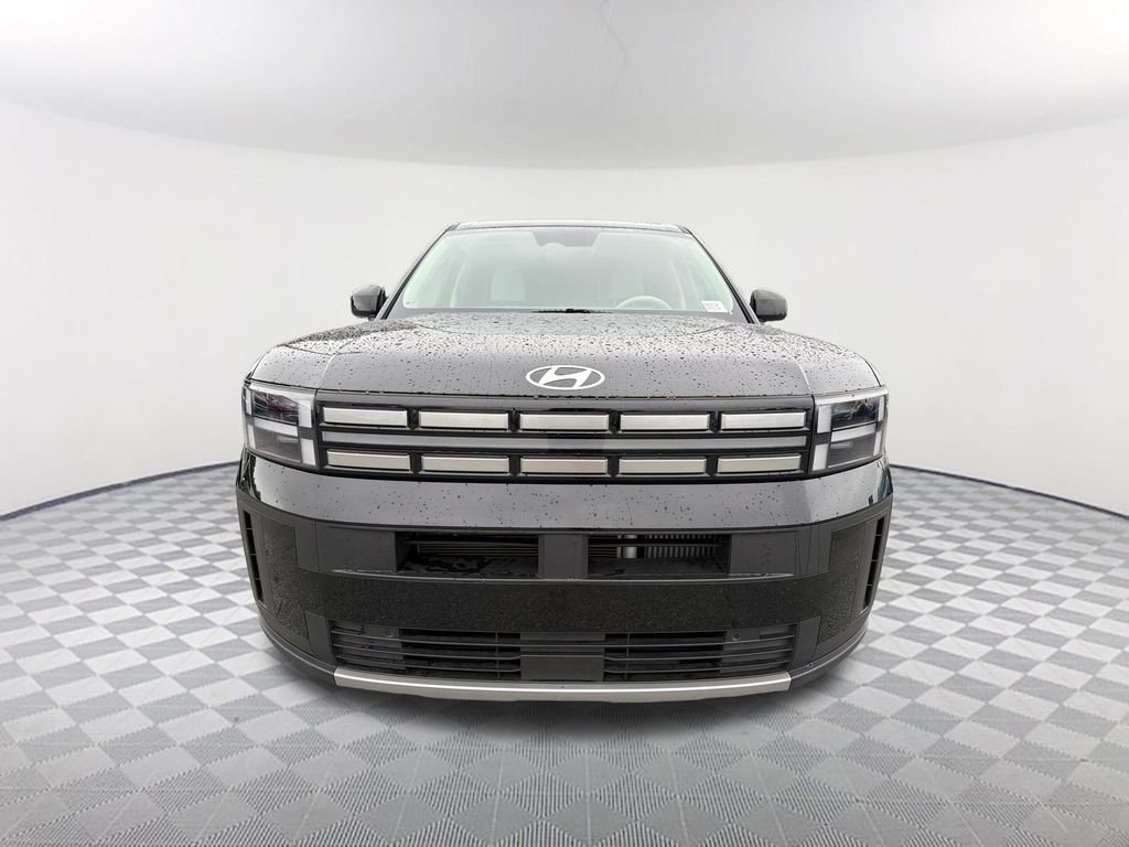 Used 2025 Black Hyundai SE image 2