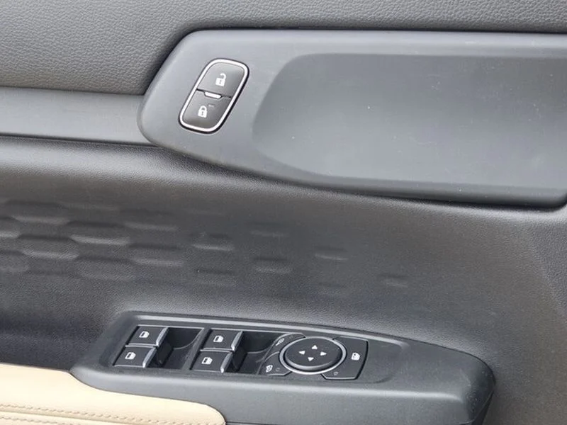 New 2026 Oxford White Ford XLT image 26