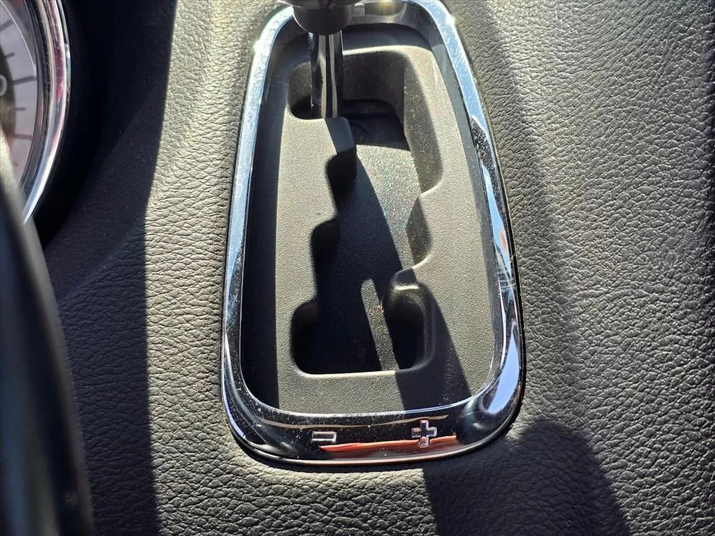 Used 2017 Silver Dodge SE Plus image 20