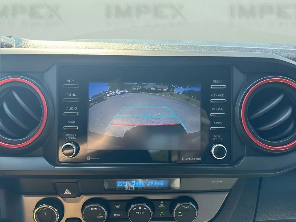 Used 2023  Toyota SR image 18