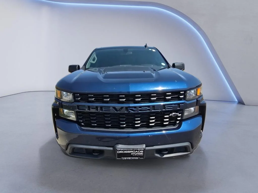 Used 2019 Northsky Blue Metallic Chevrolet Custom image 8