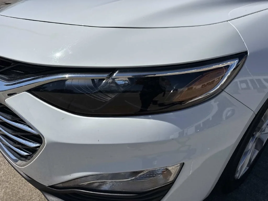 Used 2025 White Chevrolet LT image 7