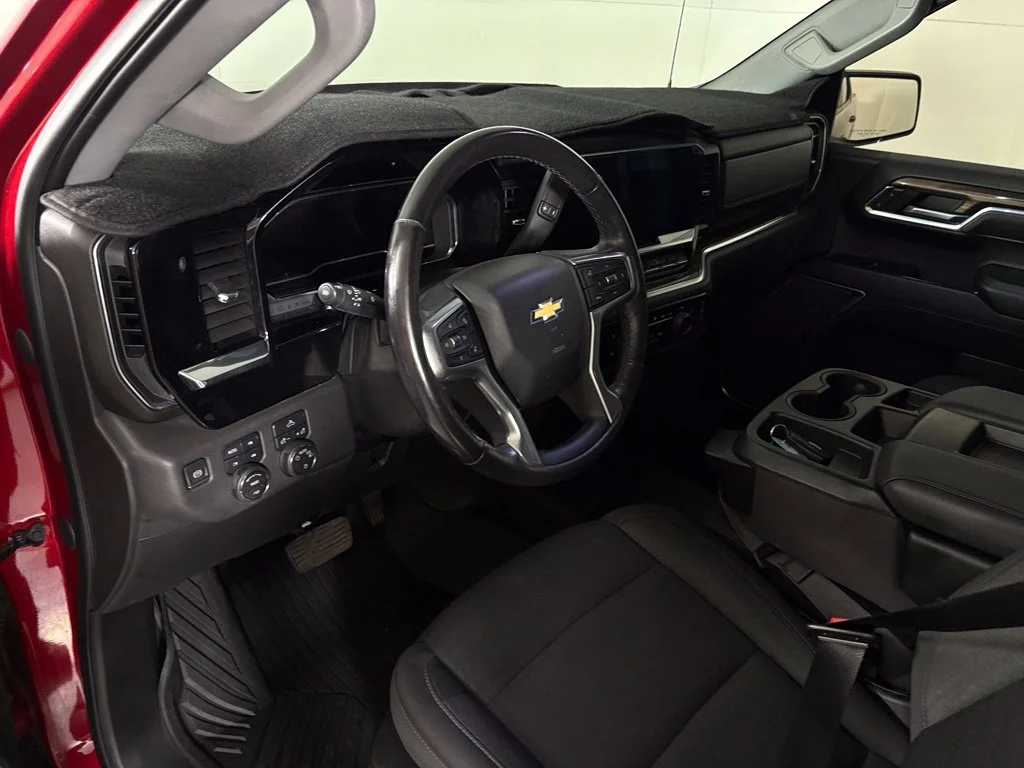 Used 2022 Red Chevrolet LT image 20