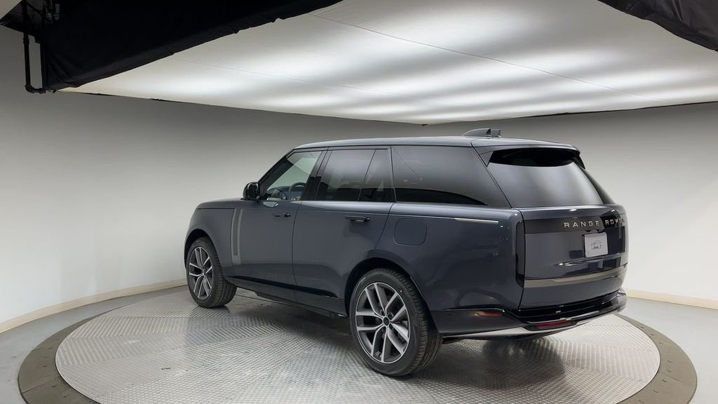 New 2026 Varesine Blue Metallic Land Rover SE image 4