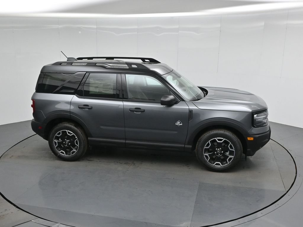 New 2026 Carbonized Gray Metallic Ford Outer Banks image 49