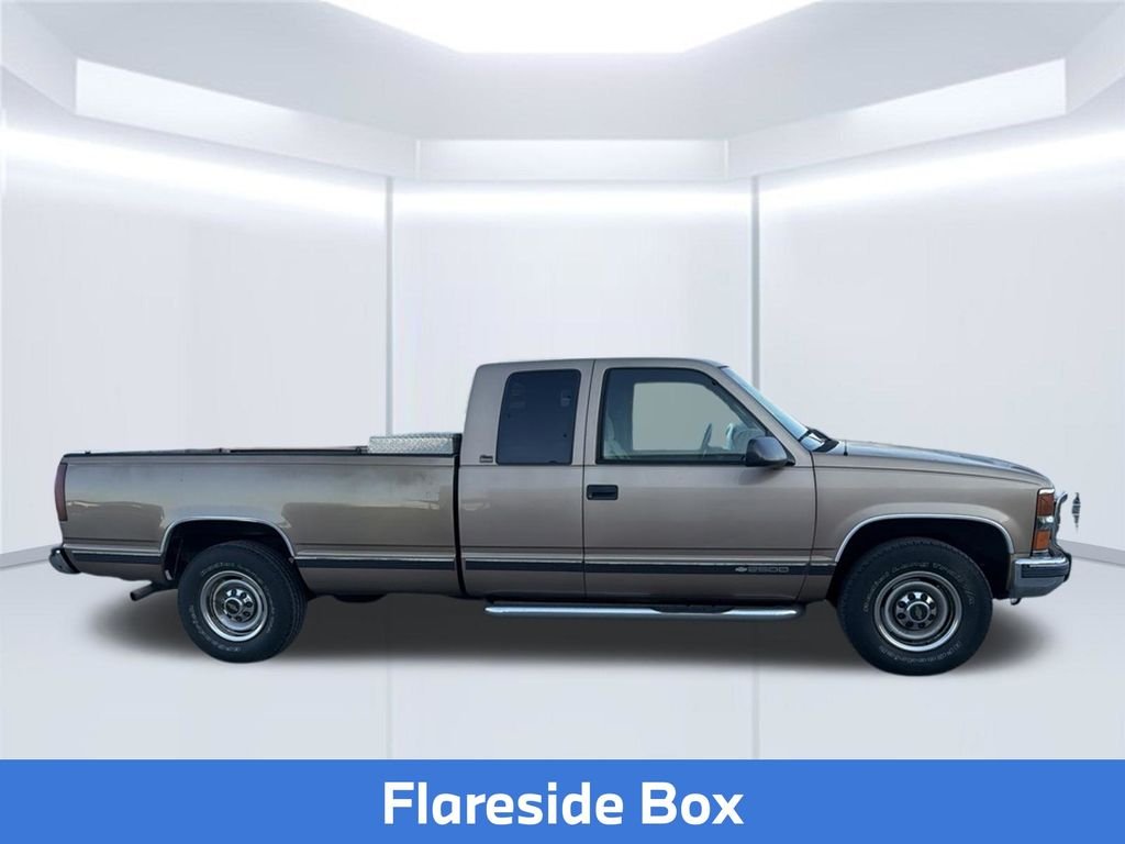Used 1996  Chevrolet Cheyenne image 12