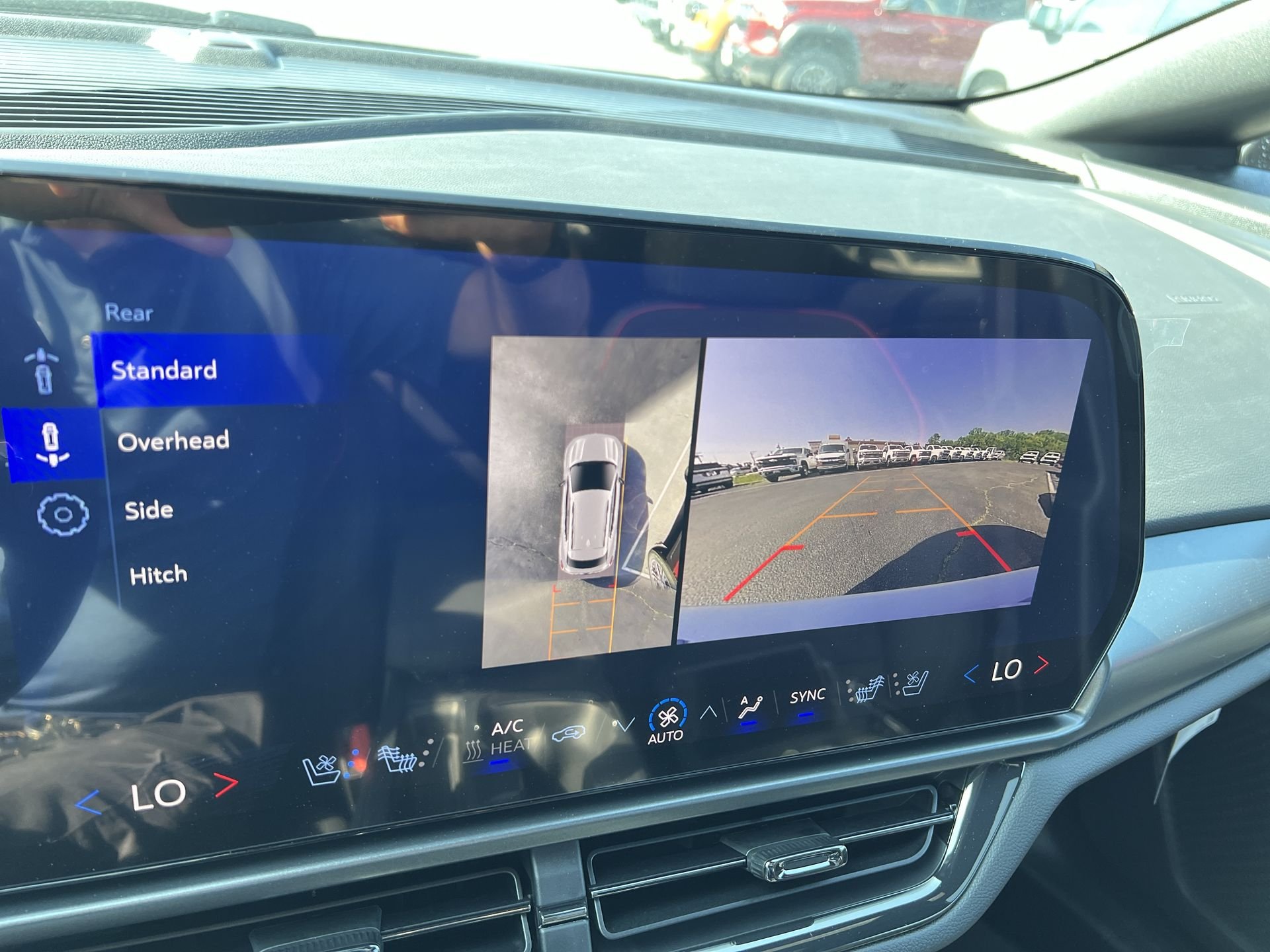 2025 Chevrolet Equinox EV RS - Photo 16