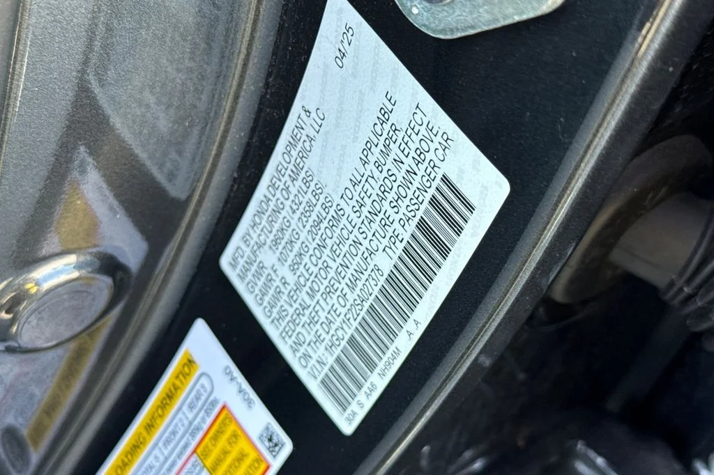 Used 2025 Meteorite Gray Metallic Honda LX image 29