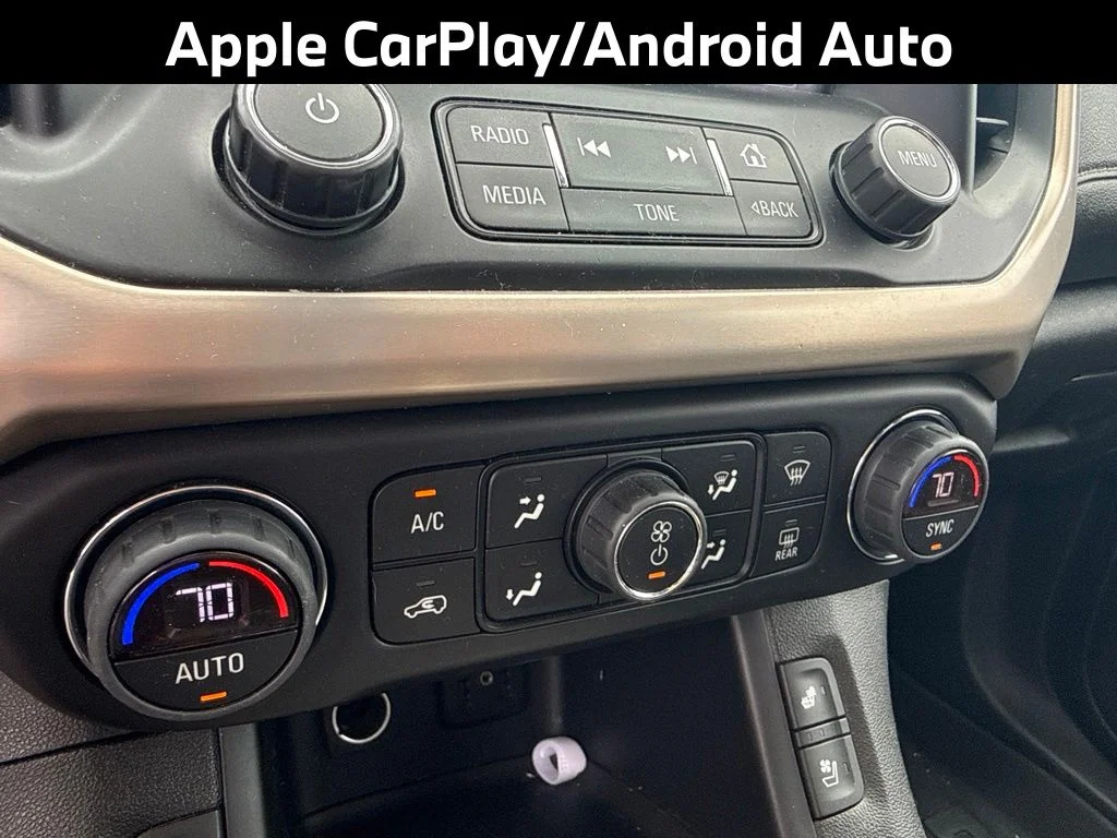 Used 2017 White GMC Denali image 18