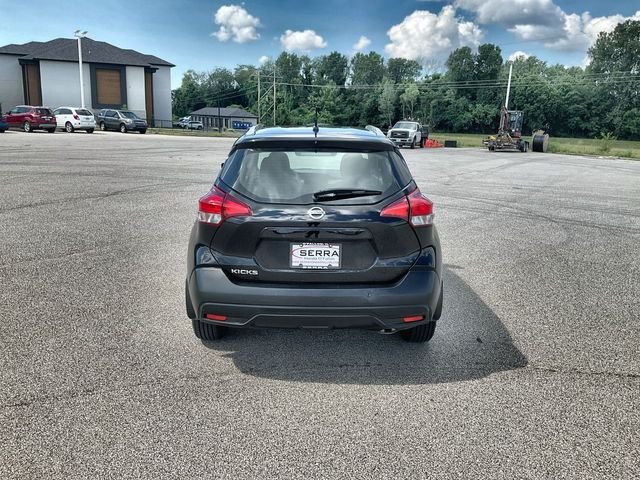 Used 2018 Super Black Nissan S image 15