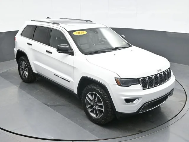 Used 2019 White Jeep Limited image 14
