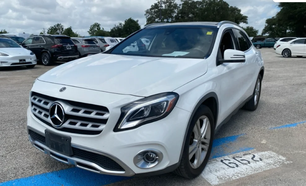 Used 2019 White Mercedes-Benz GLA 250 image 9