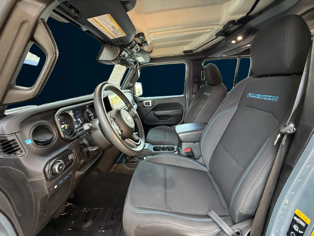 Used 2024 Gray Jeep Rubicon 4xe image 10