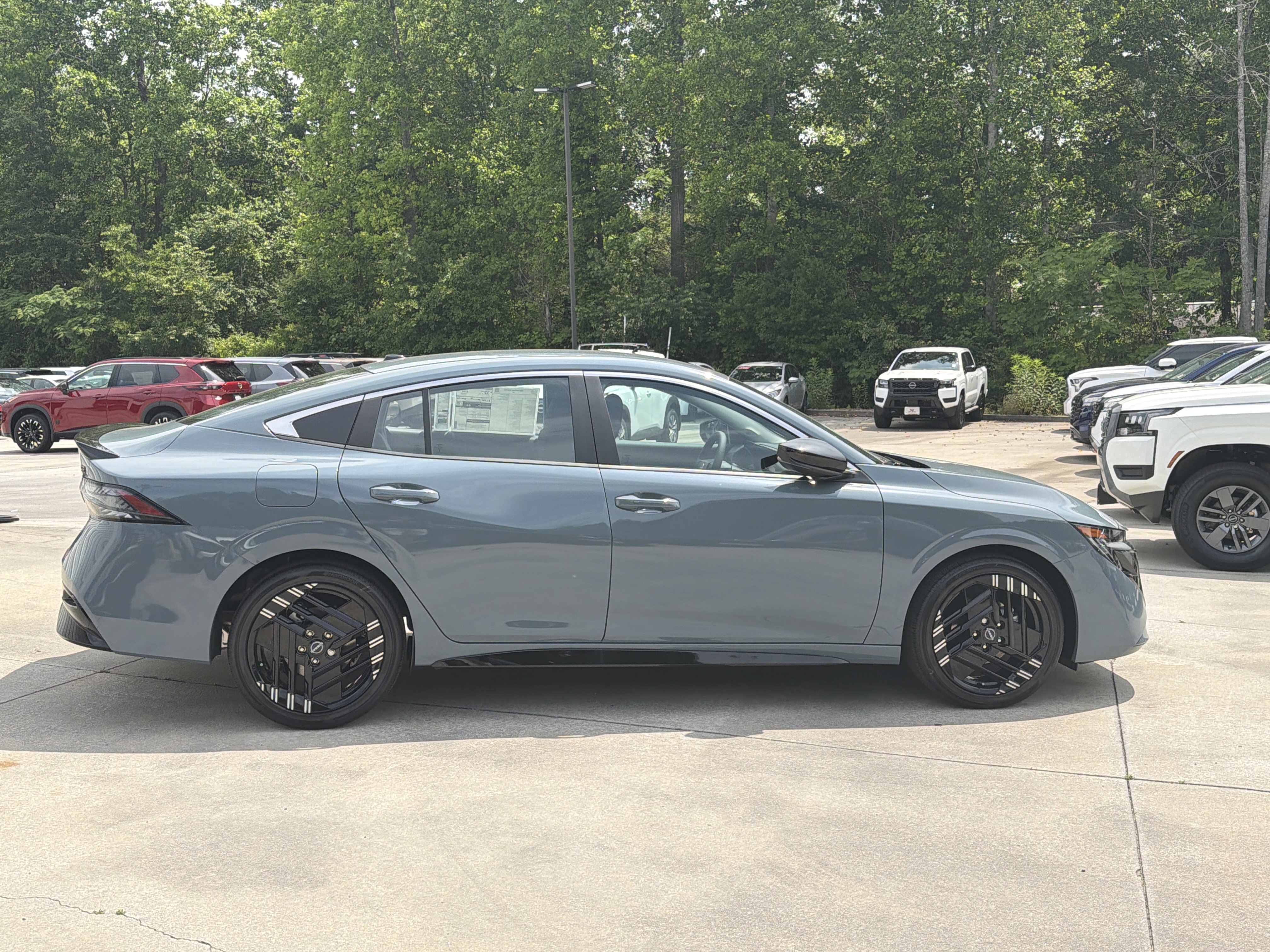 New 2026 Atlantic Gray Metallic Nissan SR image 9