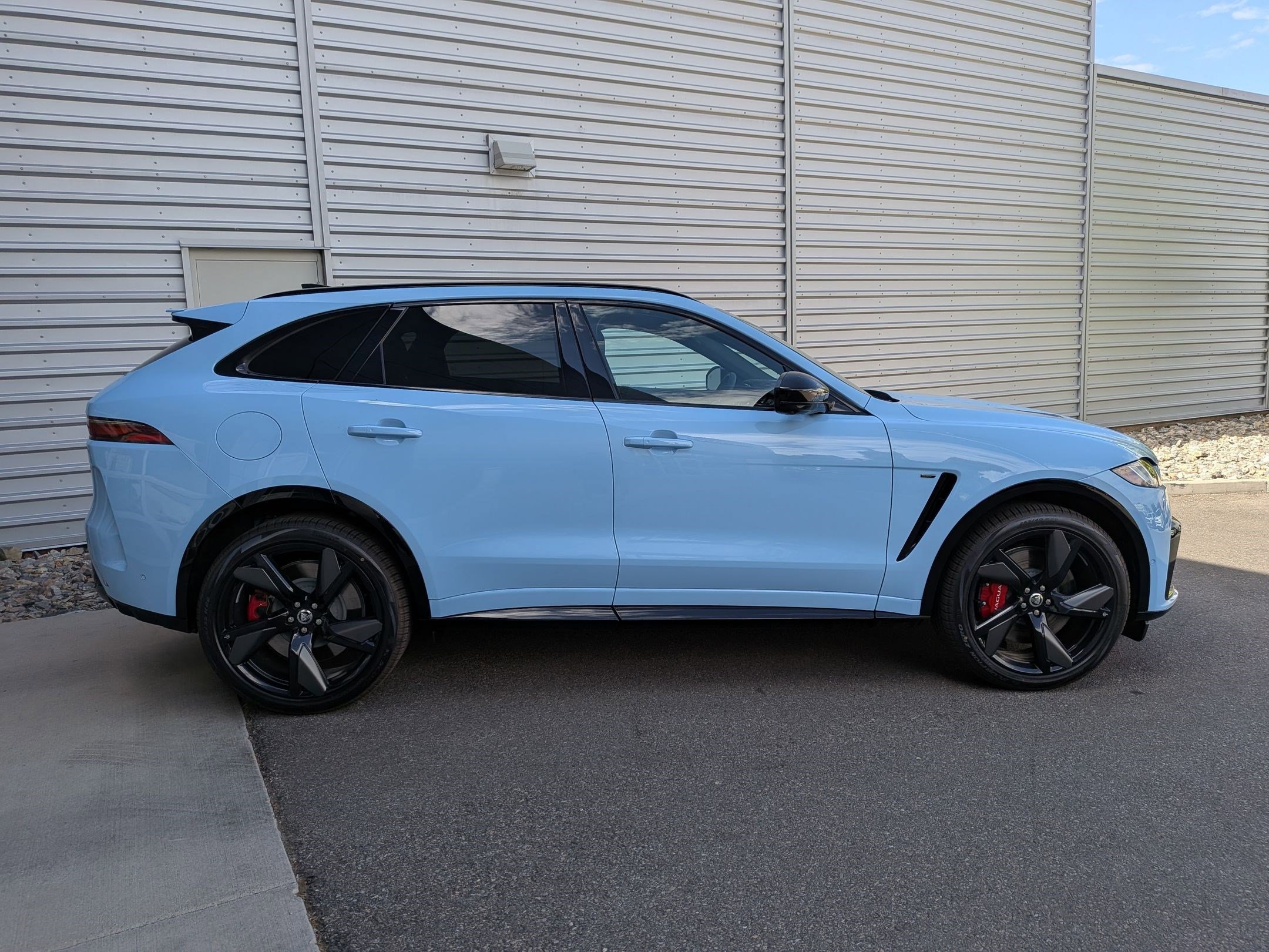 New 2026 Chalk Blue JAGUAR SVR 575 Final Edition image 4