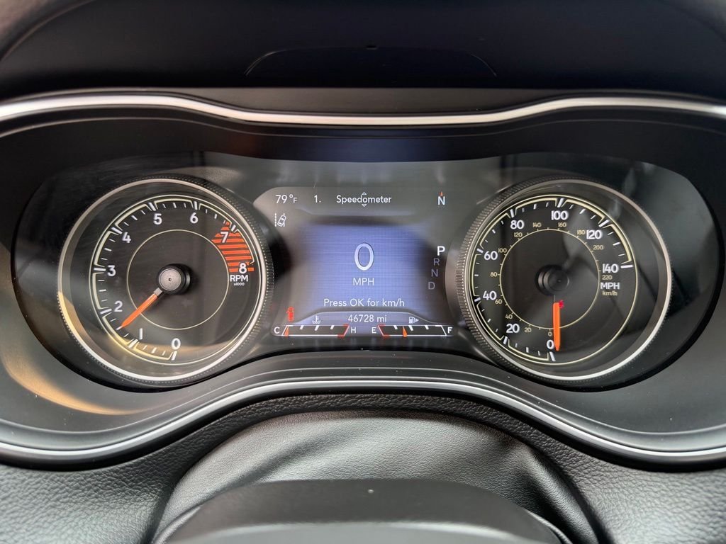 Used 2021 Olive Green Pearlcoat Jeep Trailhawk image 20