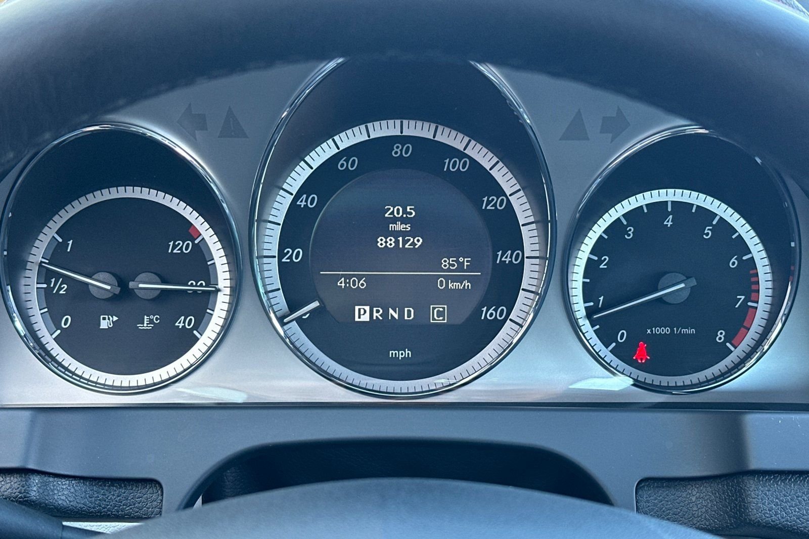 Used 2009 Silver Mercedes-Benz C 300 image 22