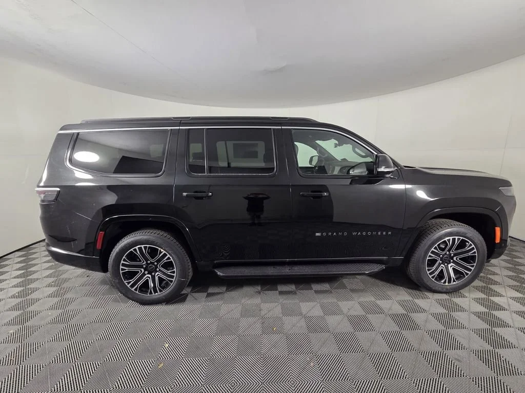 New 2026 High Gloss Black Exterior Paint Jeep  image 4