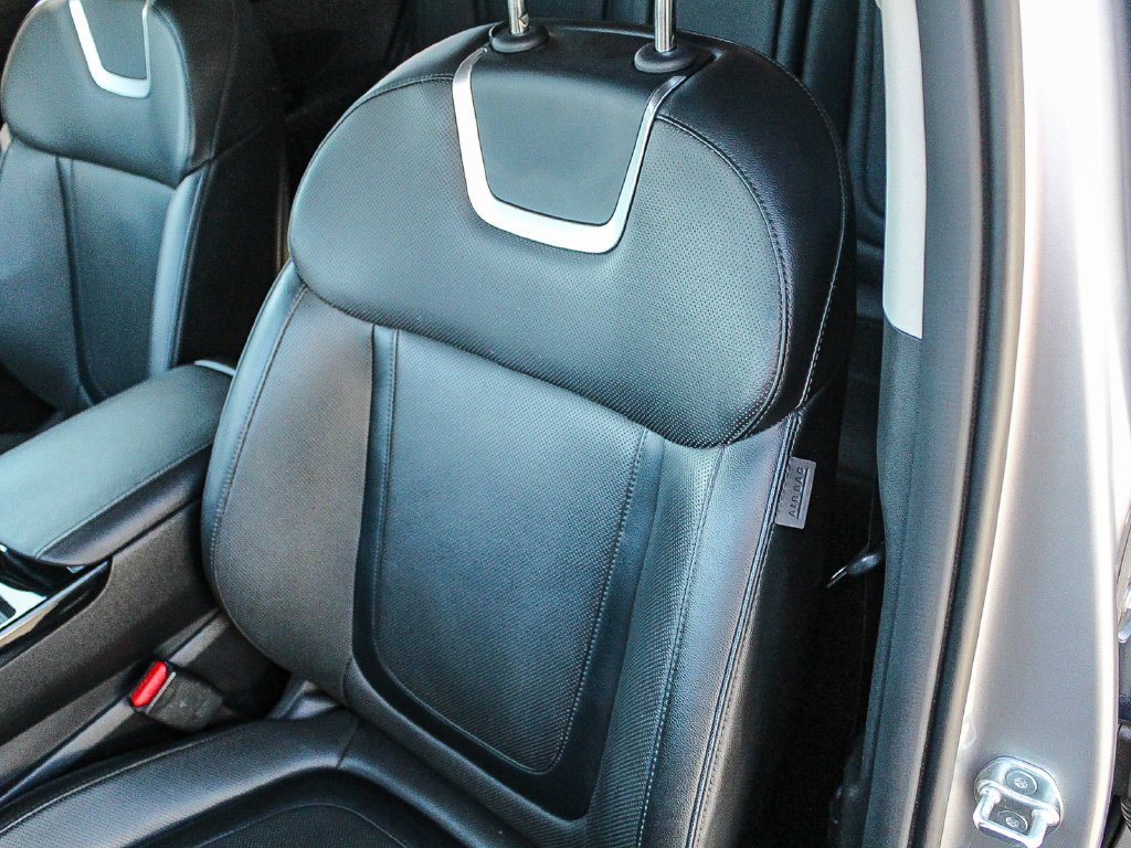 Used 2025 Silver Hyundai Limited image 28