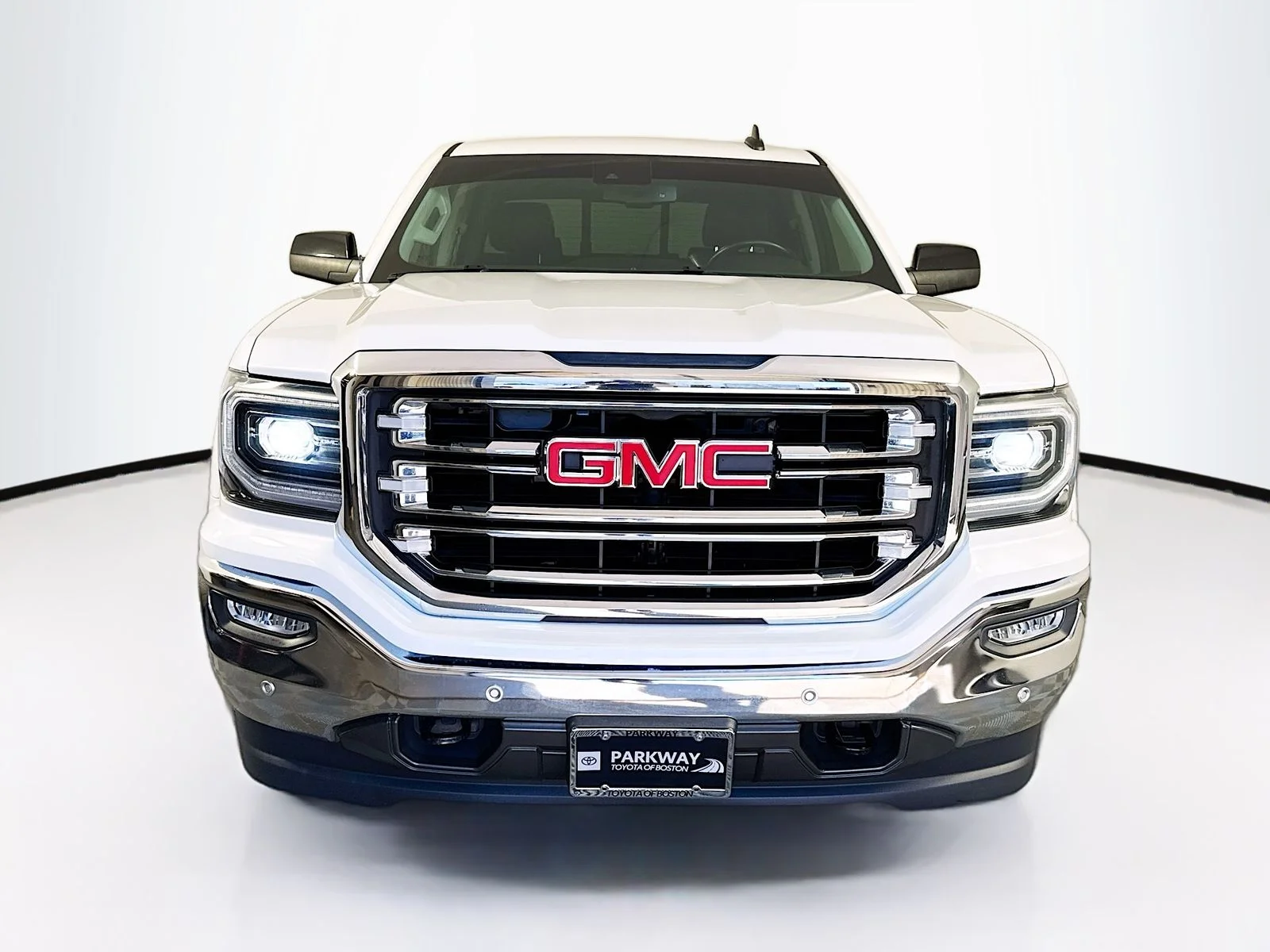 Used 2018 GMC Sierra 1500 SLT with VIN 3GTU2NER1JG407676 for sale in Boston, MA