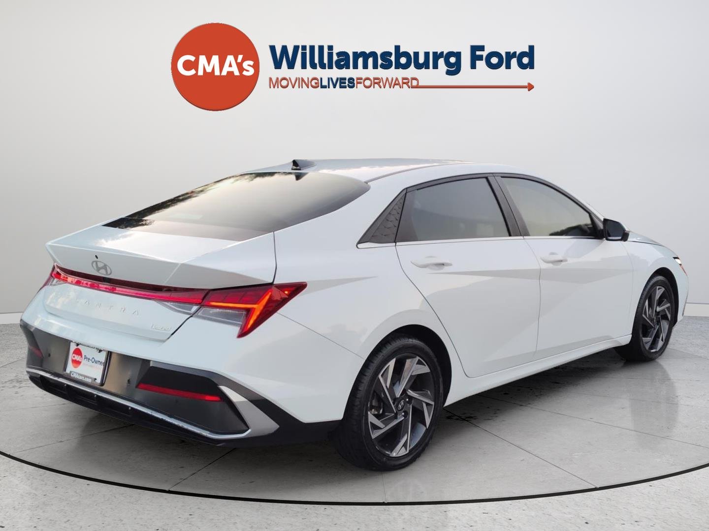 Used 2024 Serenity White Hyundai Limited image 5