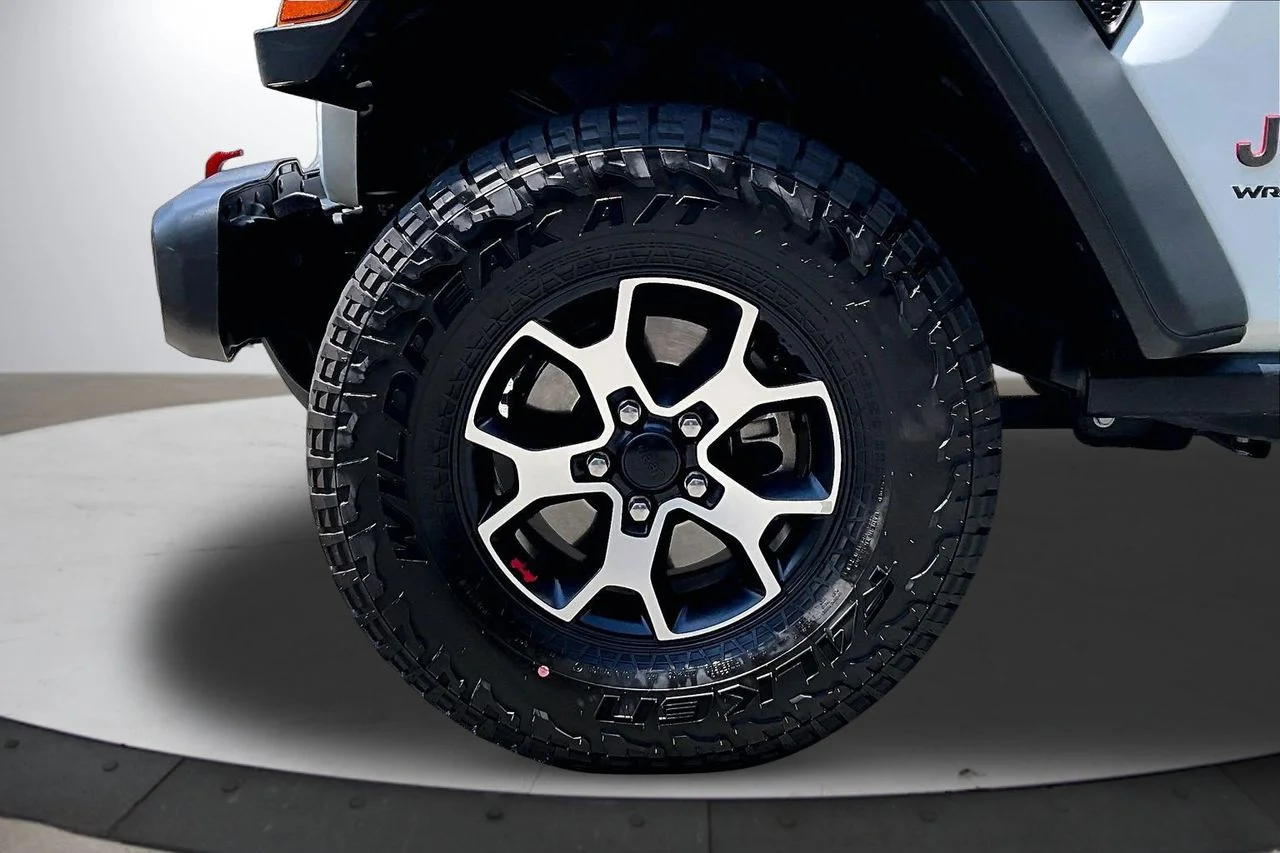 Used 2021 White Jeep Rubicon image 32
