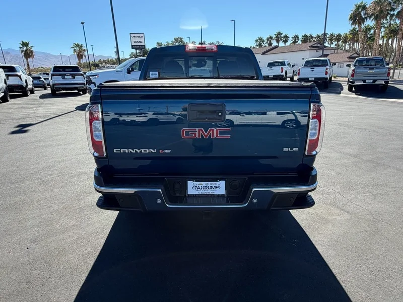 Used 2020 BLUE EMERALD METALLIC GMC 2WD SLE image 4