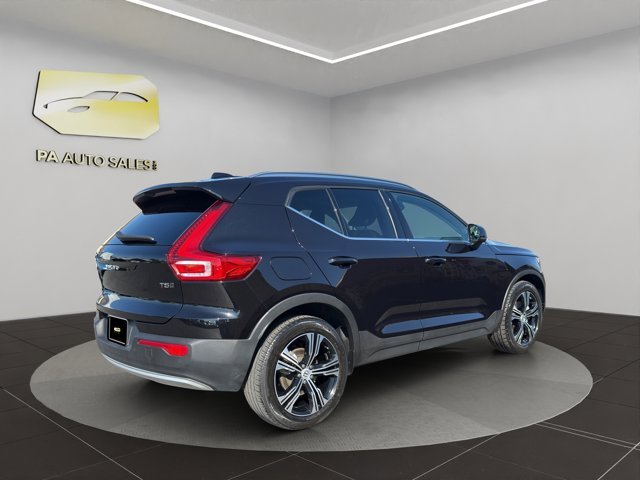 Used 2022 Black Volvo Inscription image 7
