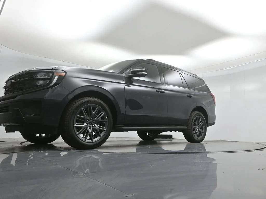 New 2026 Dark Matter Gray Metallic Ford Platinum image 42