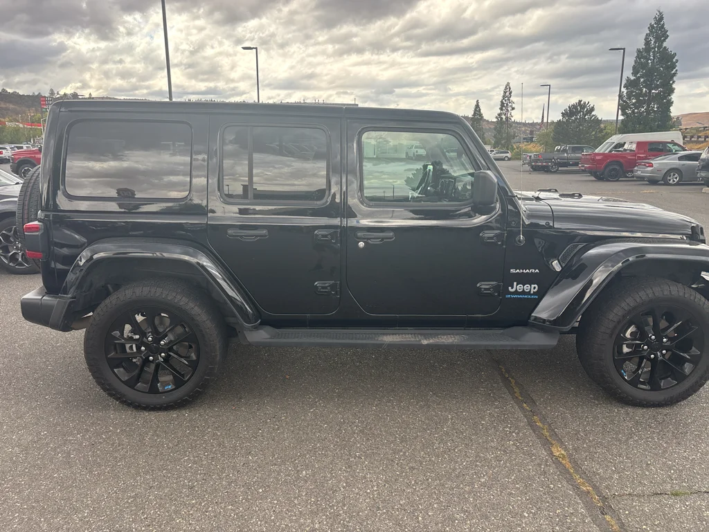 Used 2023 Black Clearcoat Jeep Sahara image 5