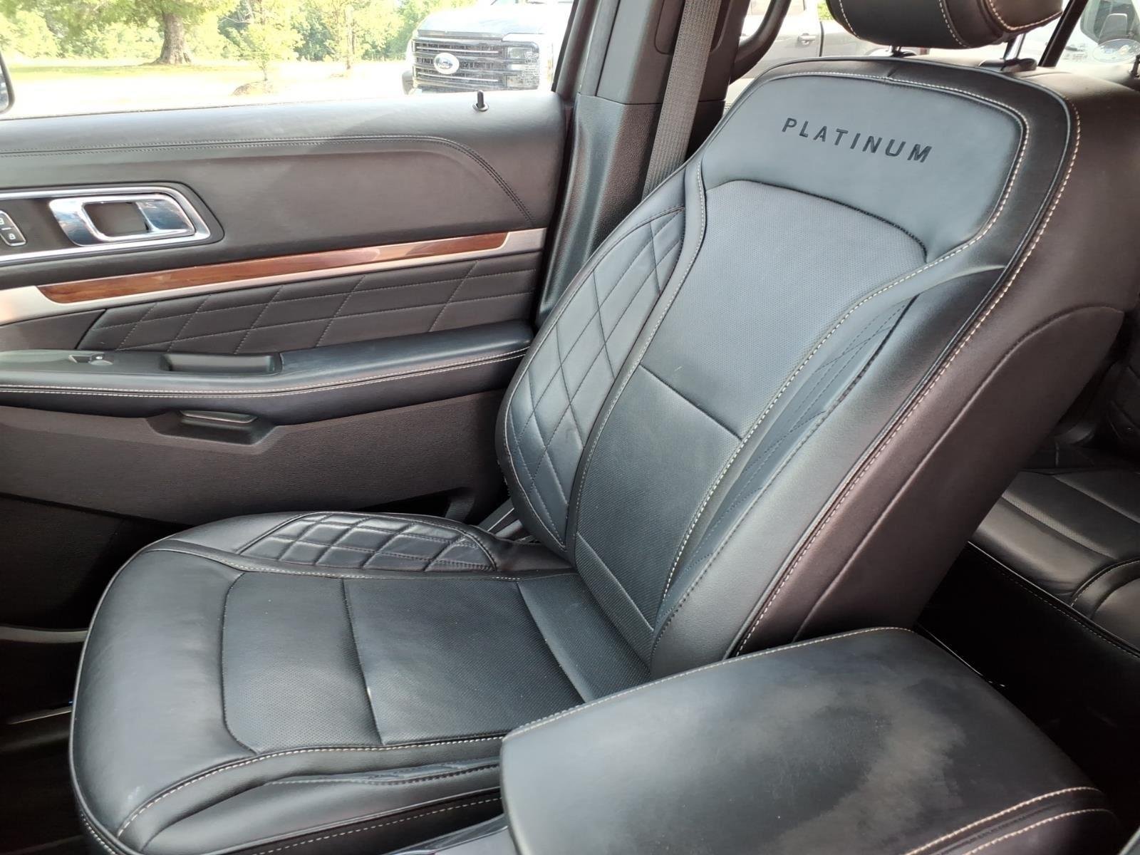 Used 2018 Magnetic Metallic Ford Platinum image 21