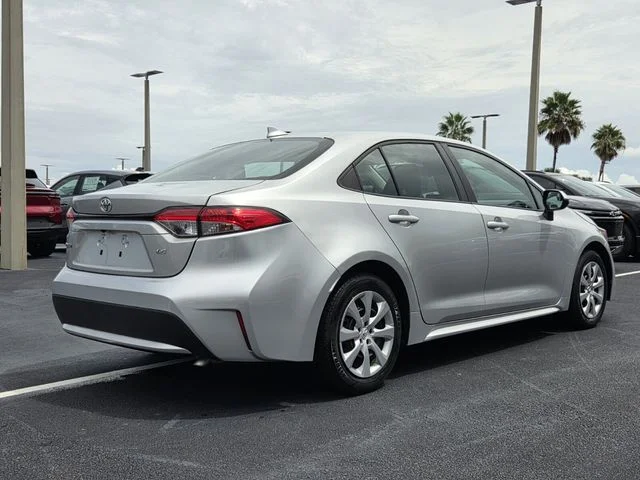 Used 2020 Silver Toyota LE image 6