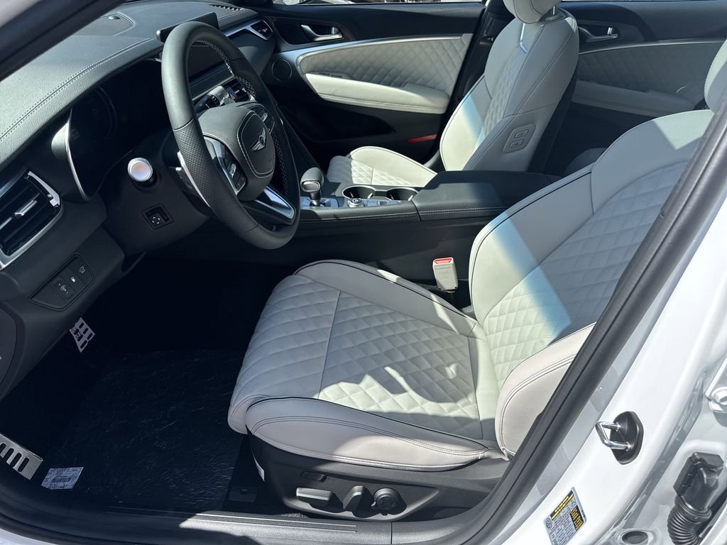 2025 GENESIS G70 Sport Advanced - Photo 9
