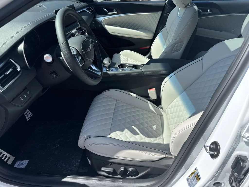2025 GENESIS G70 Sport Advanced - Photo 9