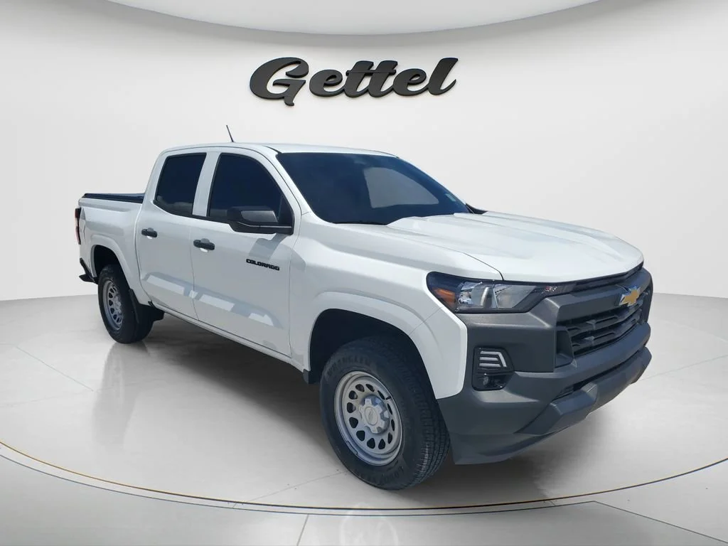 Used 2025 Summit White Chevrolet WT/LT image 3