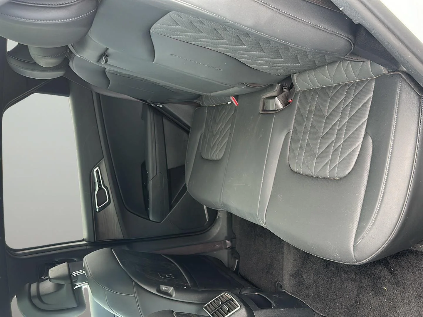 Used 2024 Snow White Pearl Kia X-Line image 9