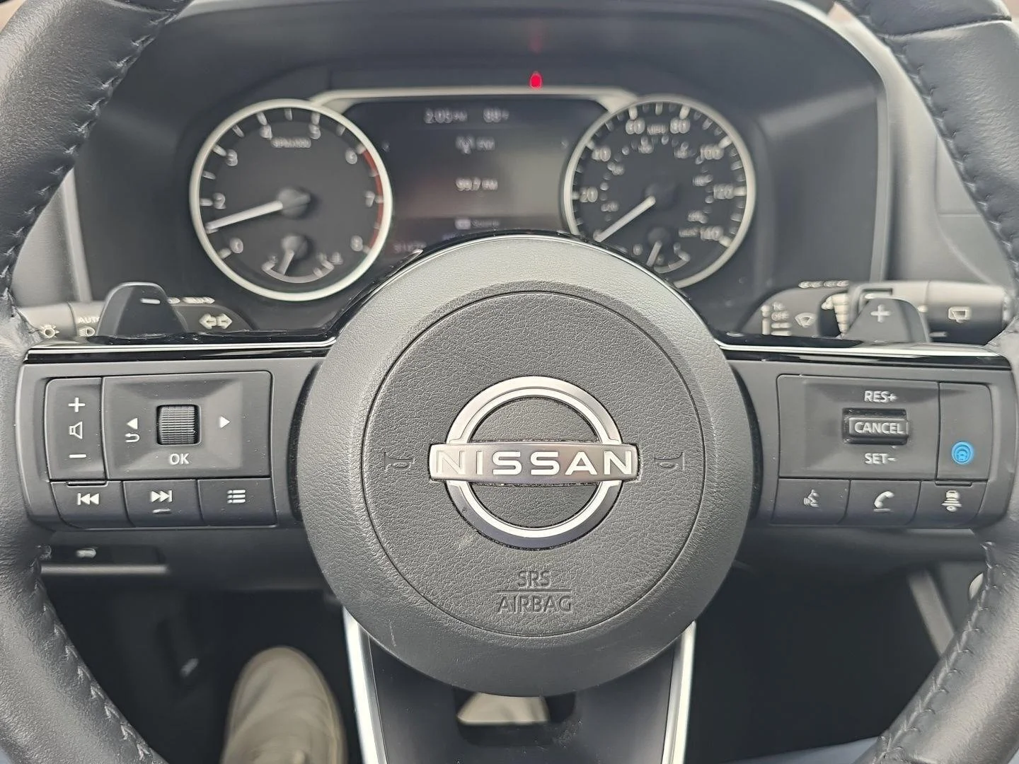 Used 2023 Pearl White Tricoat Nissan SV image 14