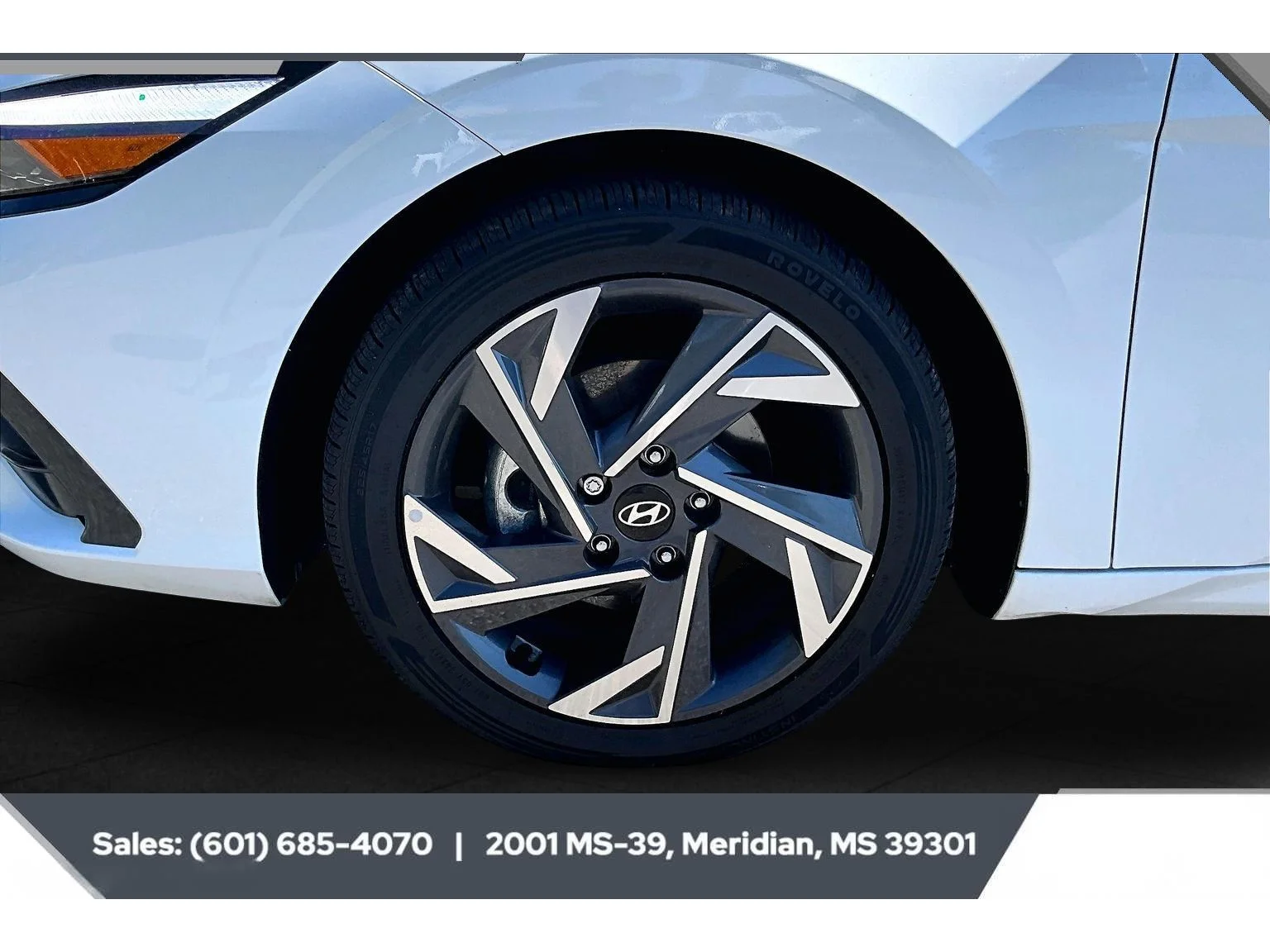 Used 2025 SERENITY WHITE Hyundai Limited image 7