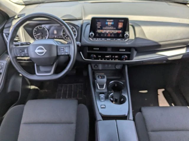 Used 2025 Gray Nissan SV image 13