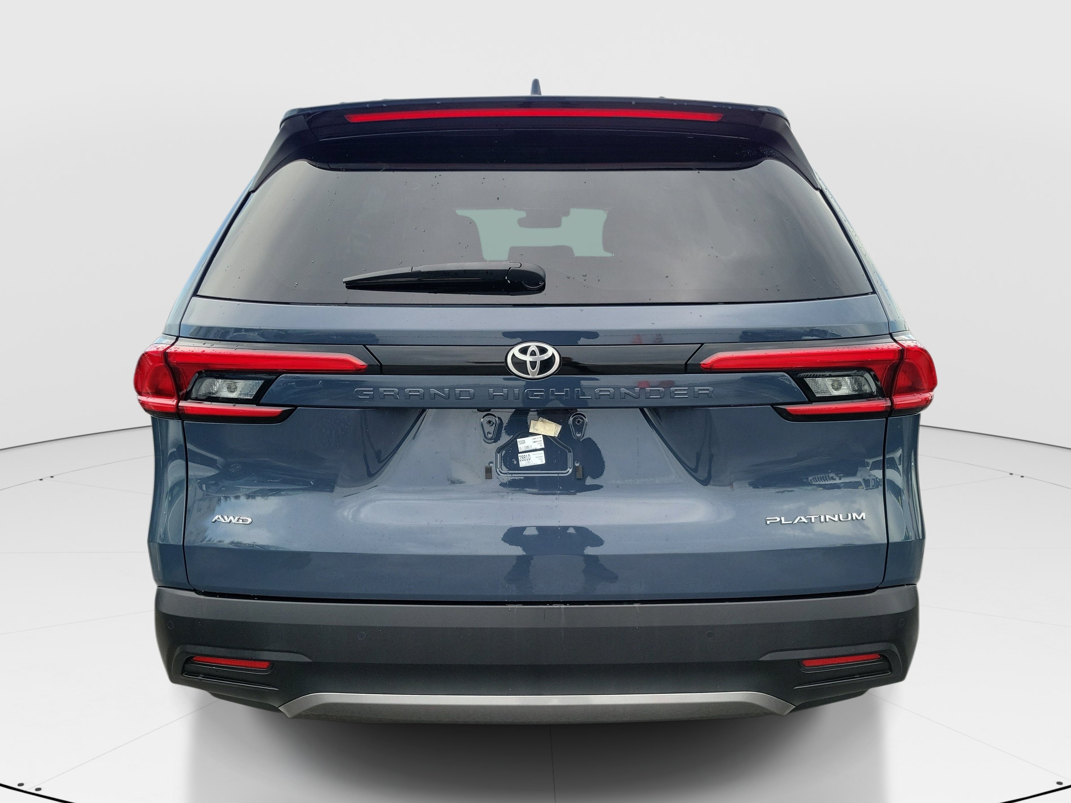 Used 2024 Cloud Toyota Platinum image 5