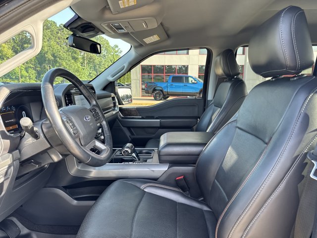 Used 2021  Ford Lariat image 19