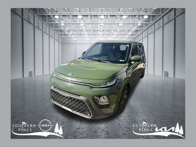 Used 2020 Green Kia EX image 1