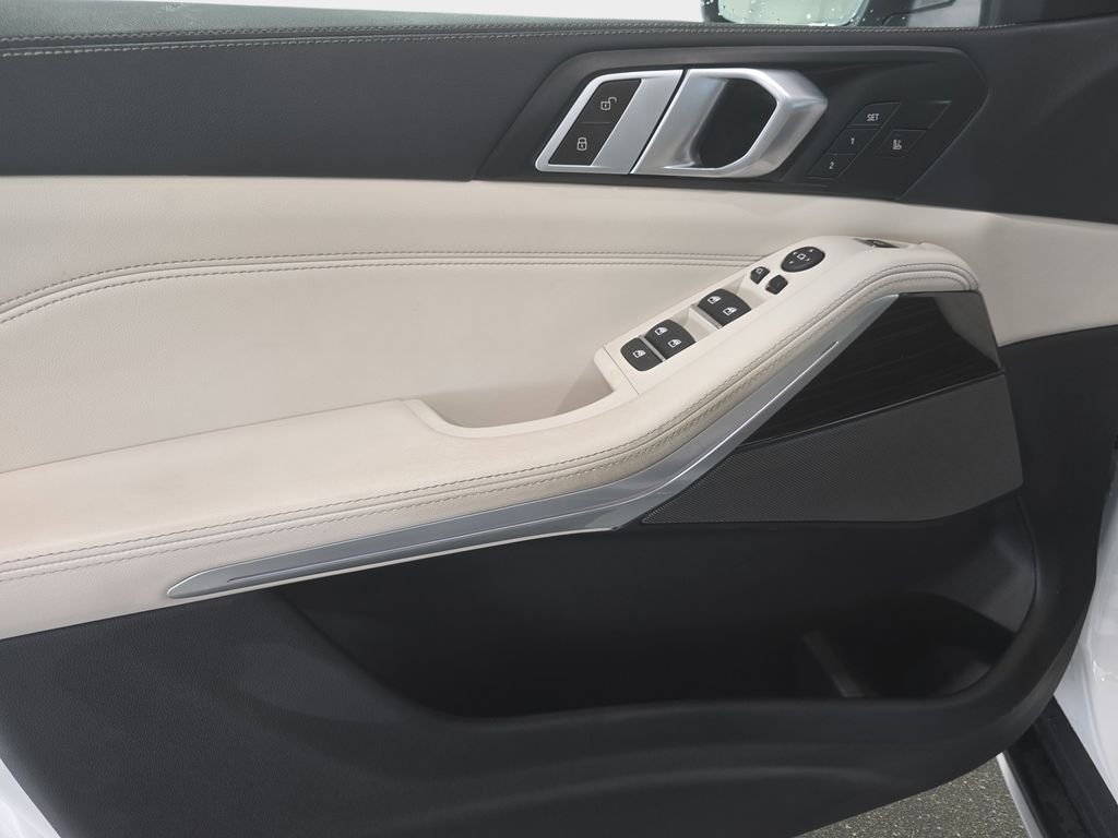 Certified Used 2024 Alpine White BMW sDrive40i image 19