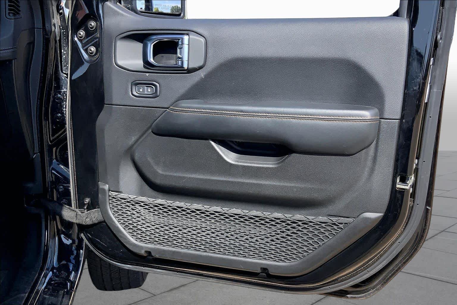 Used 2025 Black Clearcoat Jeep Sahara image 23